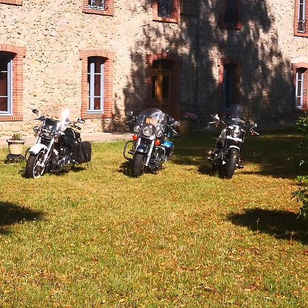 Les Chambres D'Hotes De La Frissonnette Auzelles Kültér fotó