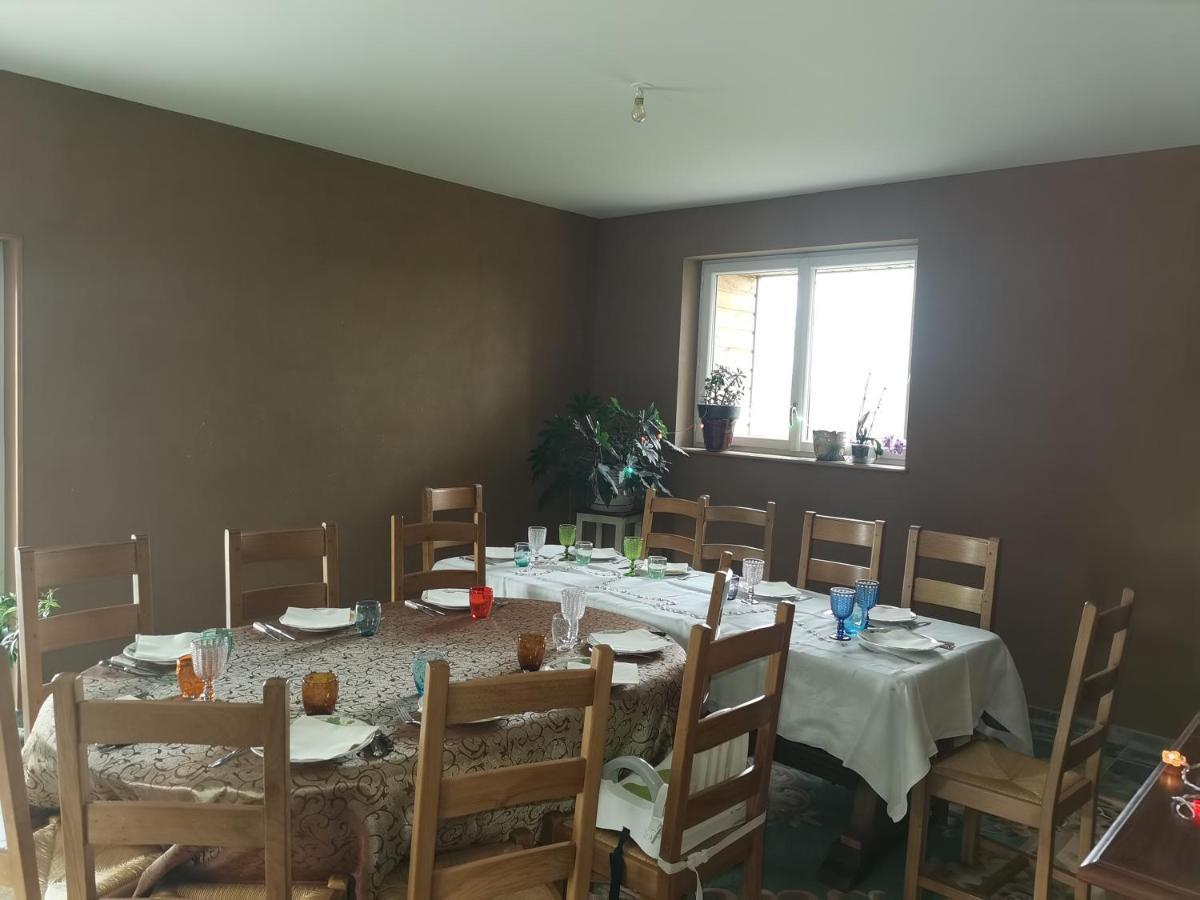 Les Chambres D'Hotes De La Frissonnette Auzelles Kültér fotó