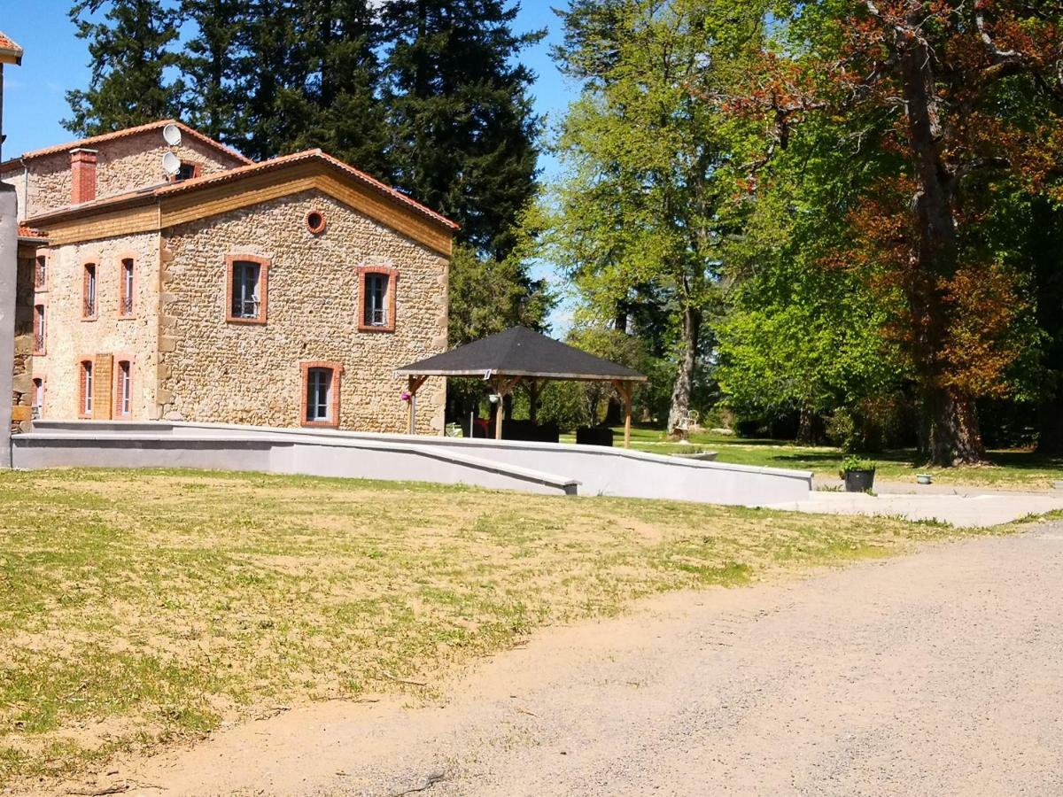 Les Chambres D'Hotes De La Frissonnette Auzelles Kültér fotó